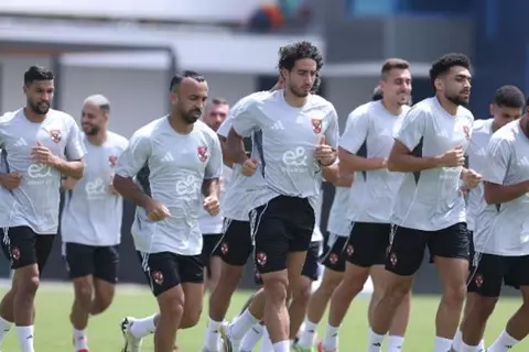 مران الأهلي.. محاضرة ريبييرو.. وتدريبات فنية وبدنية للاعبين